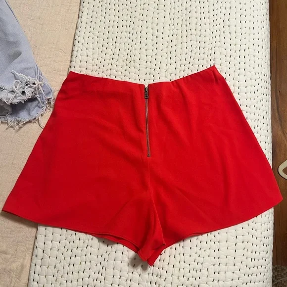 Alice + Olivia Red Women's Shorts